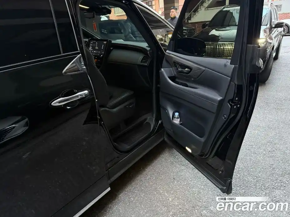 Toyota Alphard 2025 2.5 гидро в Москве № 803259, фото 4