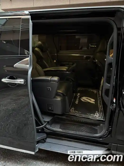 Toyota Alphard 2025 2.5 гидро в Москве № 803259, фото 6