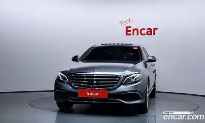 Mercedes-Benz E-Class 2020 2.0 гидро, миниатюра 3