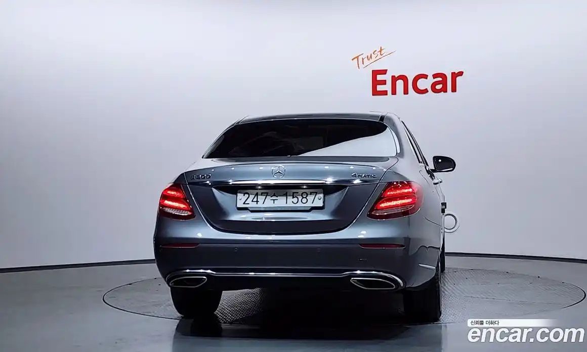 Mercedes-Benz E-Class 2020 2.0 гидро, фото 4