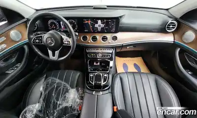 Mercedes-Benz E-Class 2020 2.0 гидро, миниатюра 7