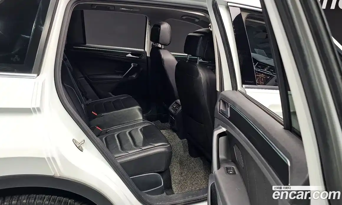 Volkswagen Tiguan 2021 2.0 гидро в Москве № 826233, фото 11