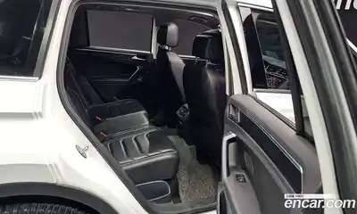 Volkswagen Tiguan 2021 2.0 гидро в Москве № 826233, миниатюра 11