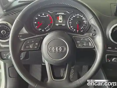 Audi A3 2018 2.0 гидро в Москве № 860151, миниатюра 9