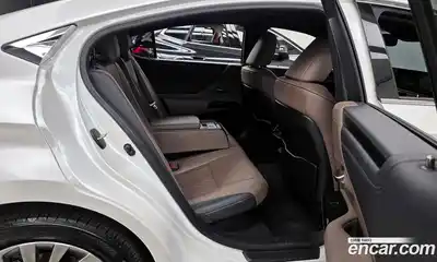 Lexus ES 2023 2.5 гидро в Москве № 862028, миниатюра 12