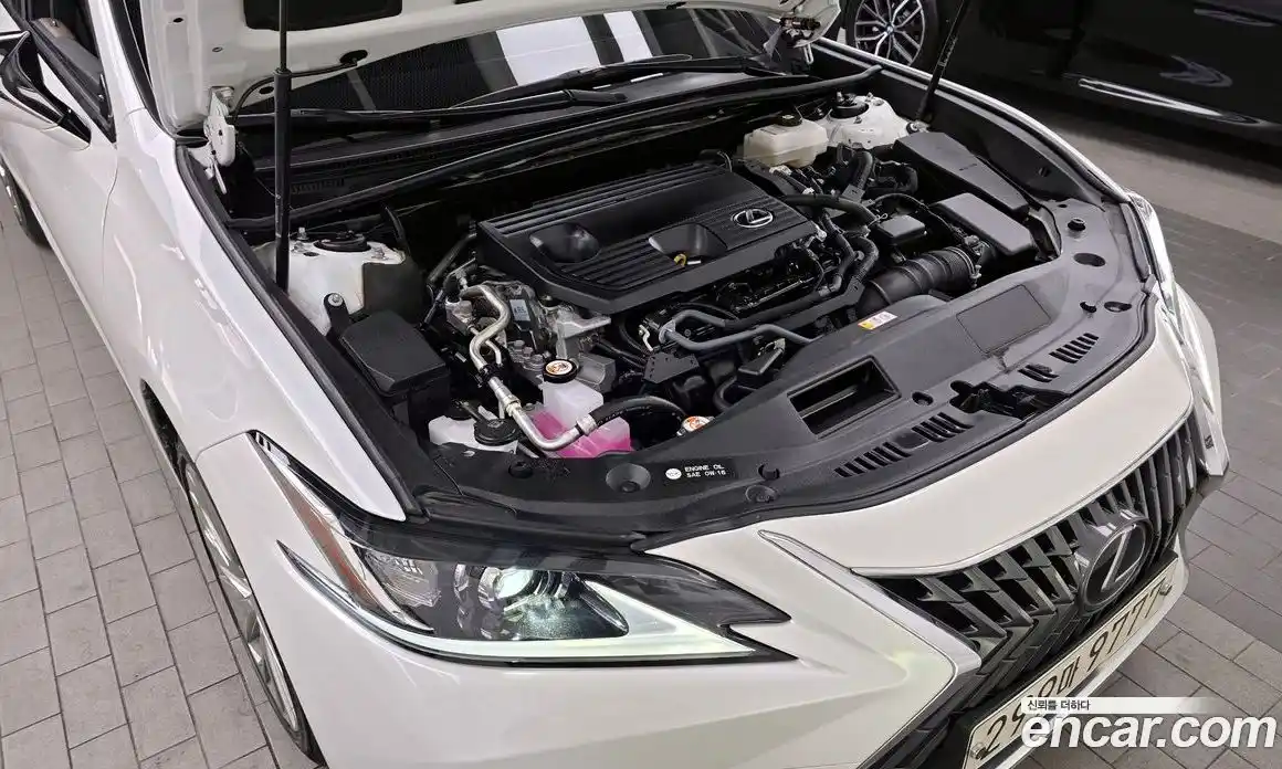 Lexus ES 2023 2.5 гидро в Москве № 862028, фото 6