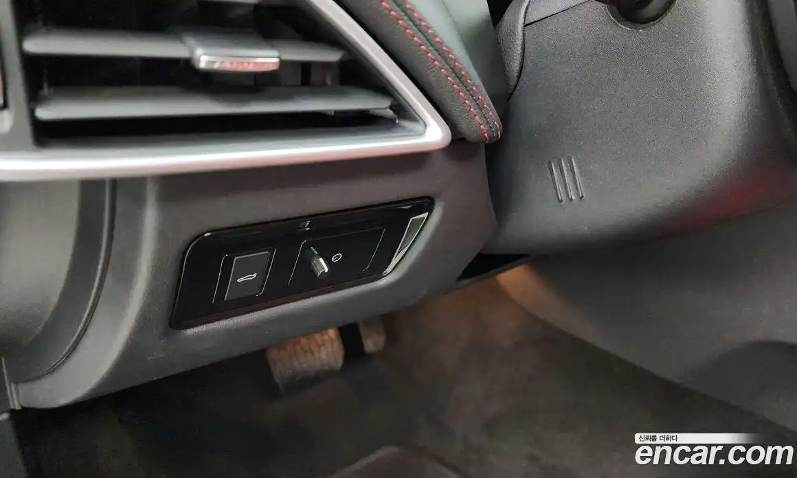 Jaguar XE 2016 2.0 гидро в Москве № 863521, фото 16