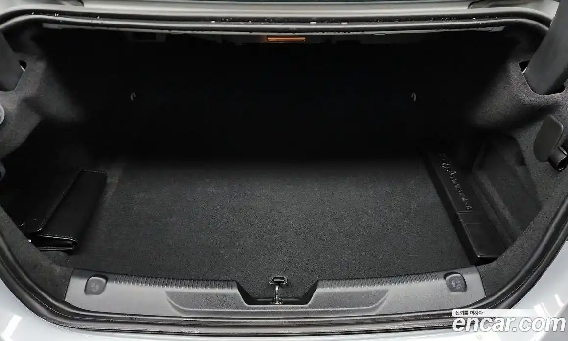 Jaguar XE 2016 2.0 гидро в Москве № 863521, фото 20