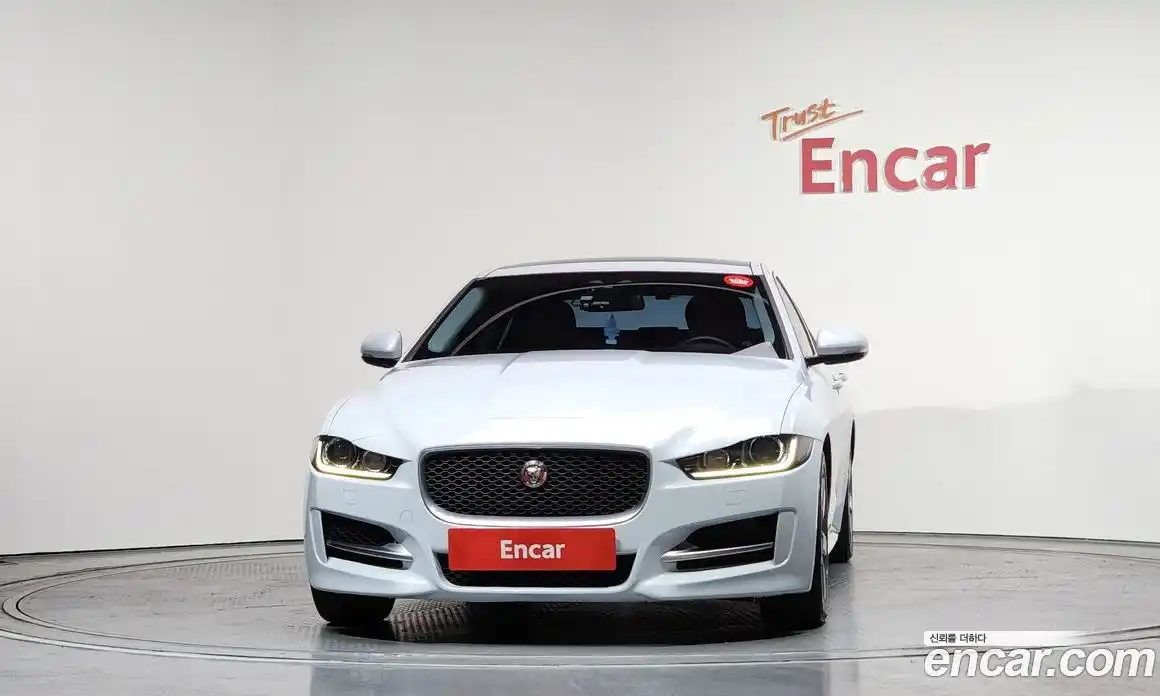 Jaguar XE 2016 2.0 гидро в Москве № 863521, фото 3
