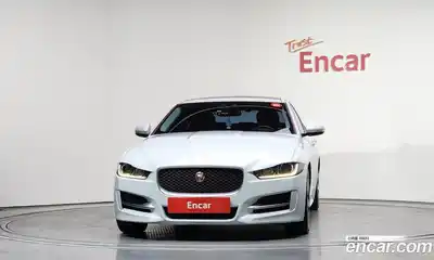 Jaguar XE 2016 2.0 гидро в Москве № 863521, миниатюра 3