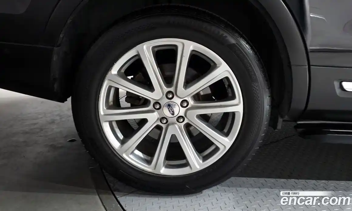 Ford Explorer 2016 2.3 гидро в Москве № 896949, фото 5