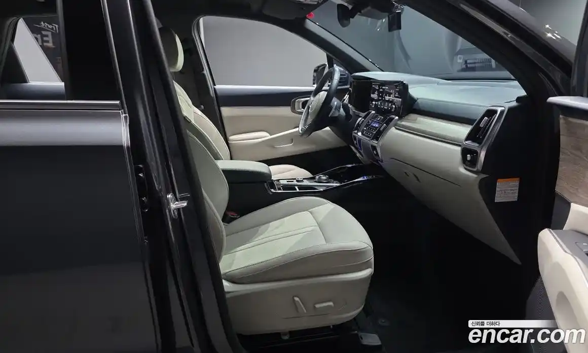 Kia Sorento 2022 1.6 Автомат в Москве № 928851, фото 10