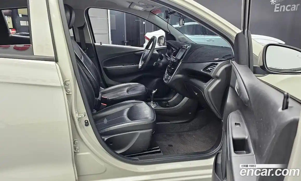 Chevrolet Spark 2017 1.0 Автомат в Москве № 935349, фото 11