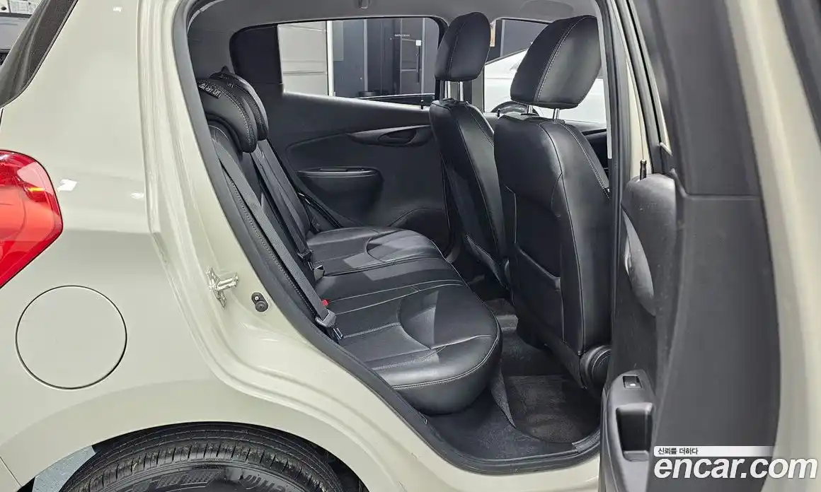 Chevrolet Spark 2017 1.0 Автомат в Москве № 935349, фото 12