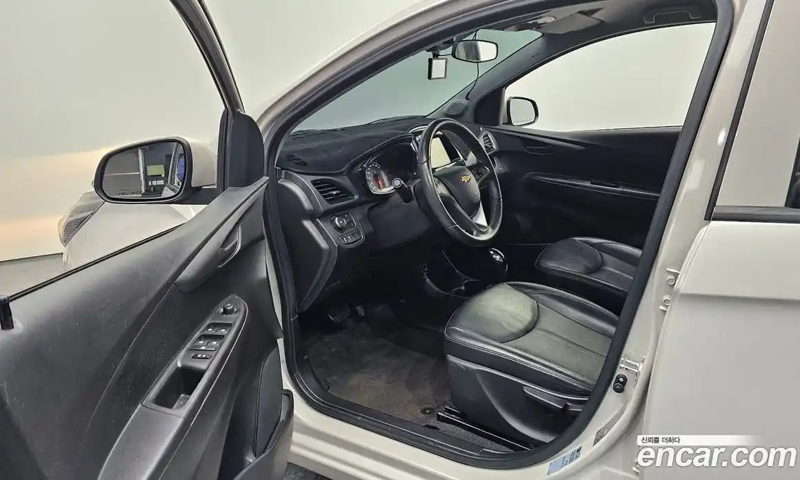 Chevrolet Spark 2017 1.0 Автомат в Москве № 935349, фото 10