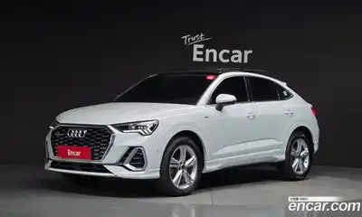 Audi Q3, 2022