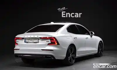 Volvo S60, 2021