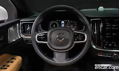 Volvo S60 2021 2.0 гидро в Москве № 972406, миниатюра 12