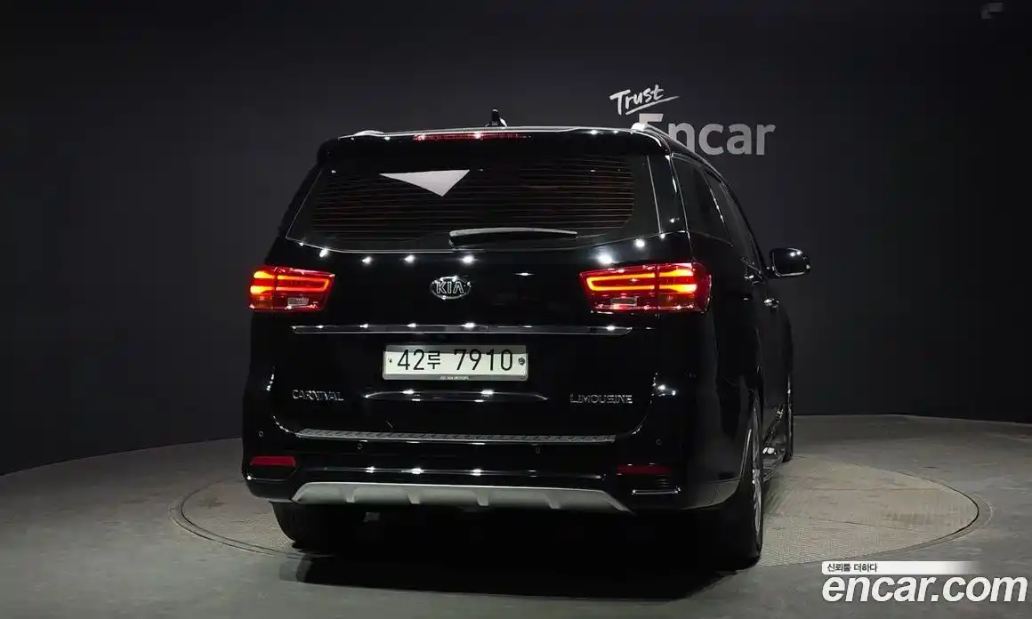 Kia Canival 2018 2.2 гидро в Москве № 972587, фото 4