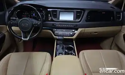 Kia Canival 2018 2.2 гидро в Москве № 972587, миниатюра 7