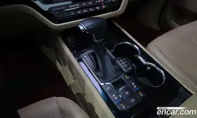 Kia Canival 2018 2.2 гидро в Москве № 972587, миниатюра 9