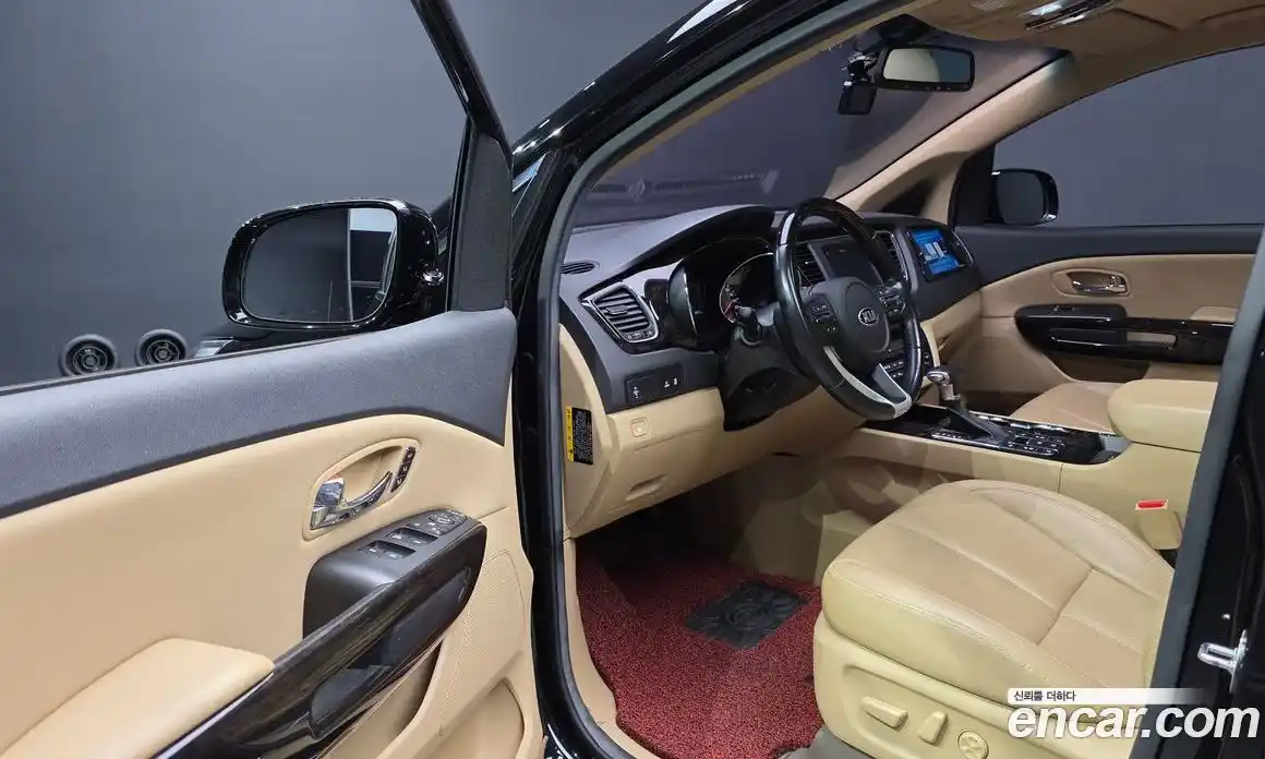Kia Canival 2018 2.2 гидро в Москве № 972587, фото 10