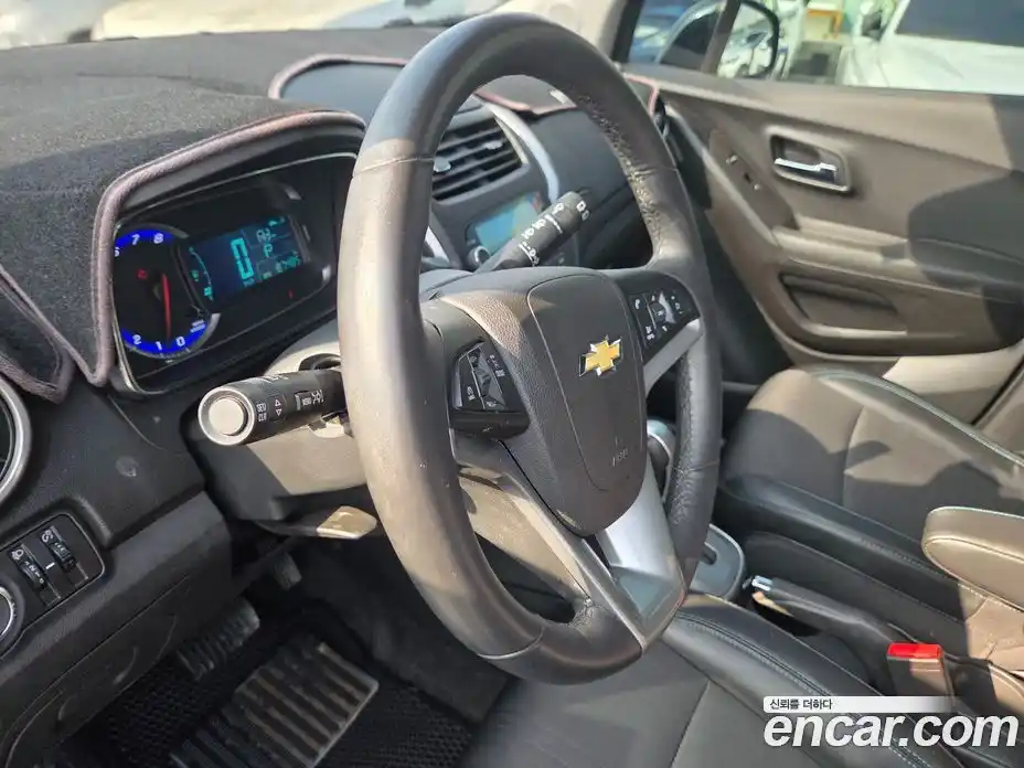 Chevrolet Trax 2013 1.4 Автомат в Москве № 975195, фото 8
