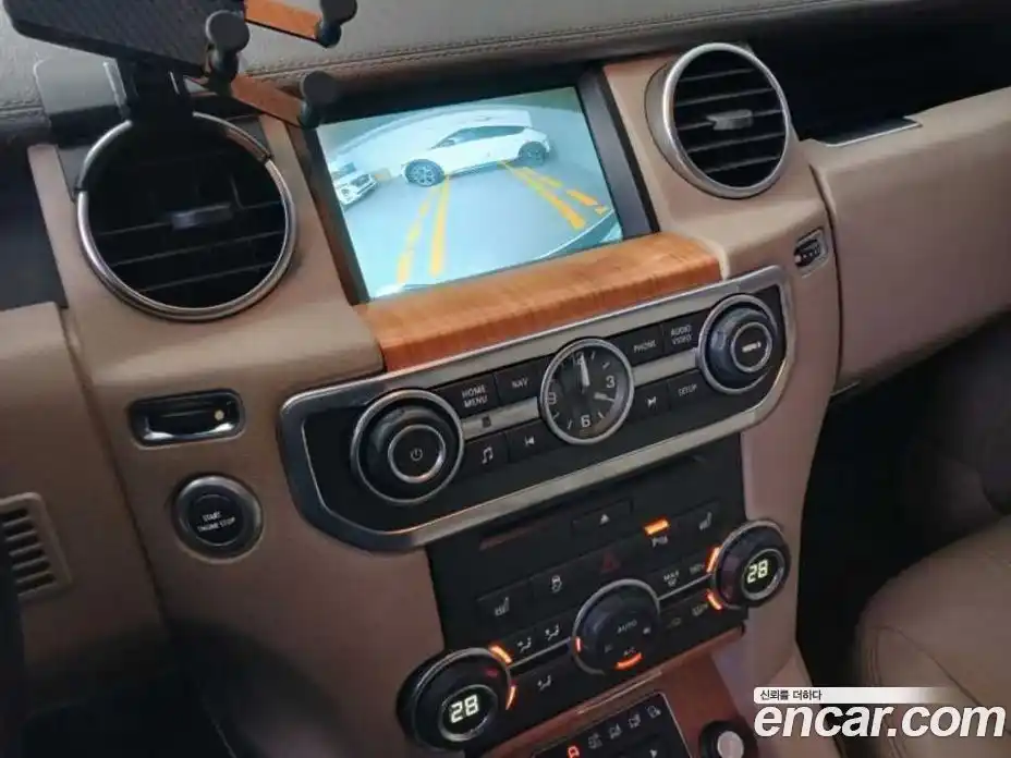 Land Rover Discovery 2013 3.0 гидро в Москве № 975822, фото 14