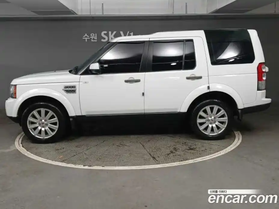 Land Rover Discovery 2013 3.0 гидро в Москве № 975822, фото 3