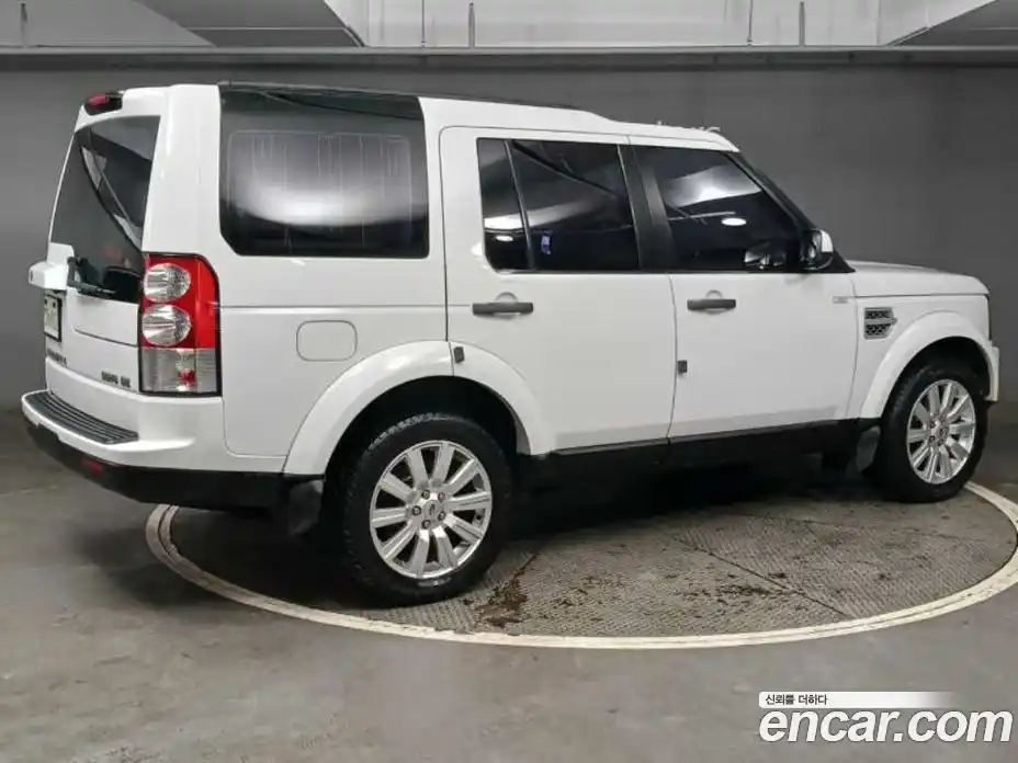 Land Rover Discovery 2013 3.0 гидро в Москве № 975822, фото 4
