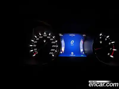 Maserati Quattroporte 2016 3.0 гидро в Москве № 976468, миниатюра 12