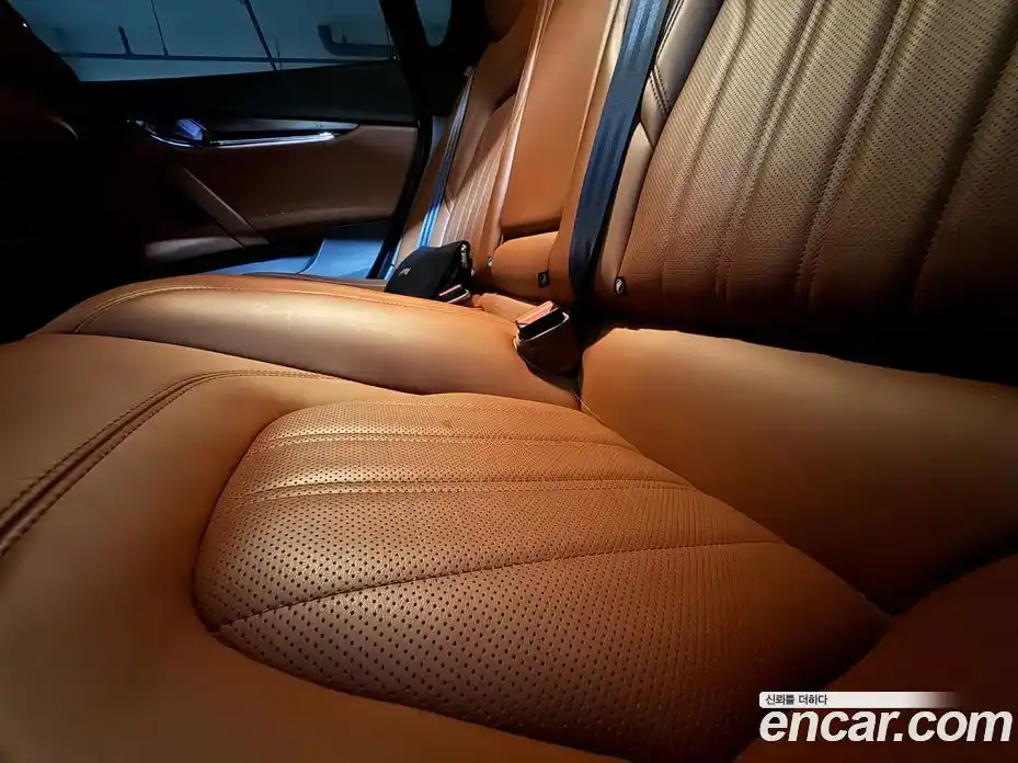 Maserati Quattroporte 2016 3.0 гидро в Москве № 976468, фото 17