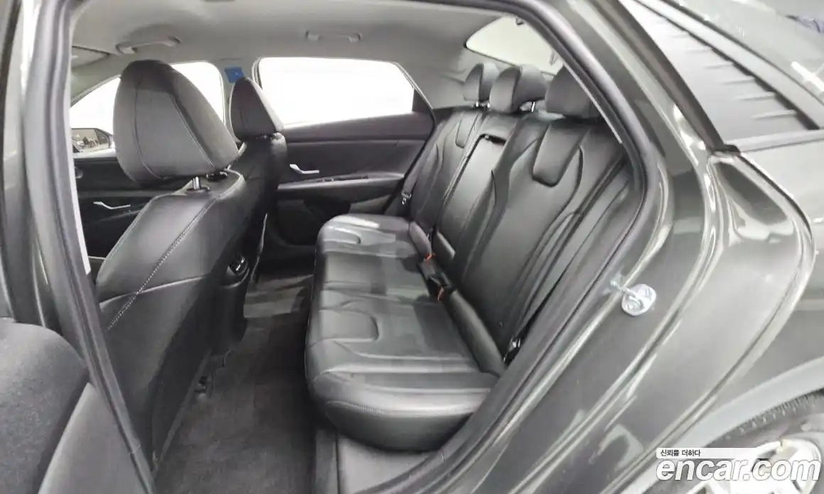 Hyundai Avante 2022 1.6 Автомат в Москве № 1002557, фото 12