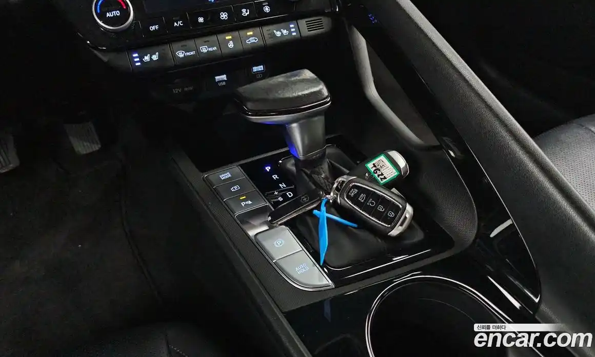 Hyundai Avante 2022 1.6 Автомат в Москве № 1002557, фото 9