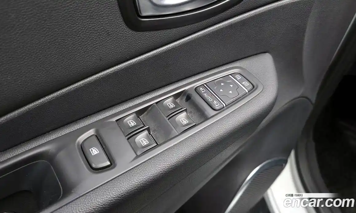 Renault QM3 2017 1.5 гидро в Москве, фото 18