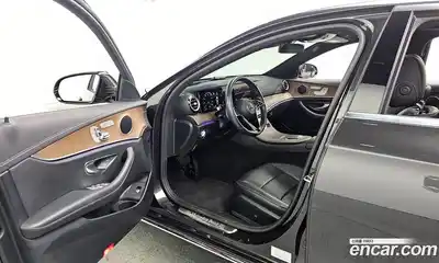 Mercedes-Benz E-Class 2021 2.0 гидро в Москве № 139110, миниатюра 10