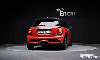 Mini Cooper 2021 2.0 гидро в Москве № 140595, миниатюра 4