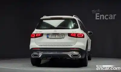 Mercedes-Benz GLB-Class 2021 2.0 гидро в Москве № 141814, миниатюра 4