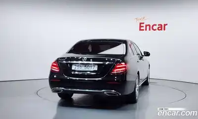 Mercedes-Benz E-Class 2018 2.0 гидро в Москве № 143067, миниатюра 4