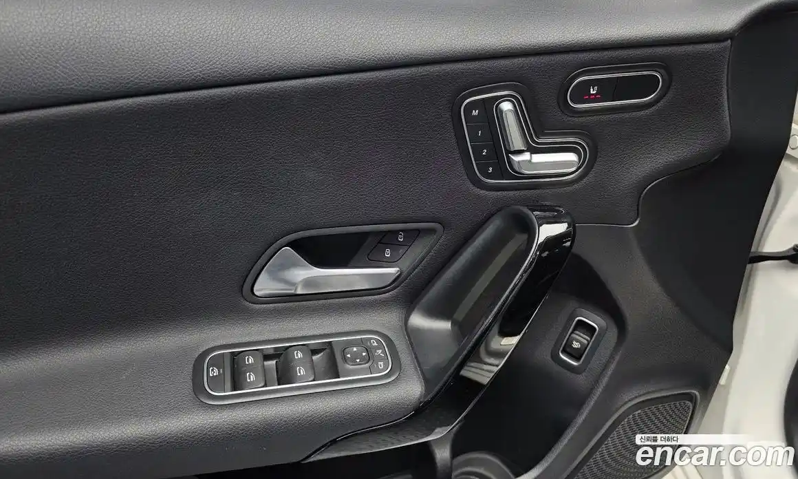 Mercedes-Benz A-Class 2020 2.0 гидро в Москве № 143710, фото 18