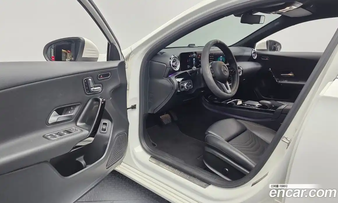Mercedes-Benz A-Class 2020 2.0 гидро в Москве № 143710, фото 10