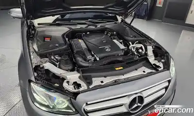 Mercedes-Benz E-Class 2017 2.0 гидро в Москве № 160918, миниатюра 6