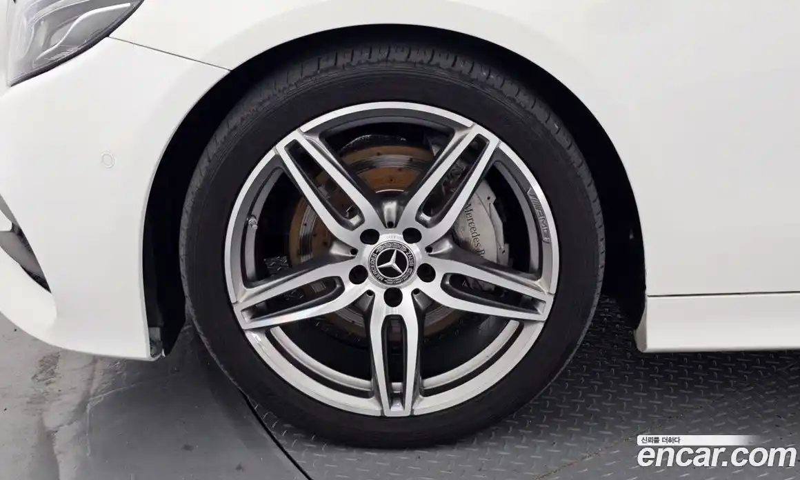 Mercedes-Benz E-Class 2019 1.9 гидро в Москве № 161679, фото 5
