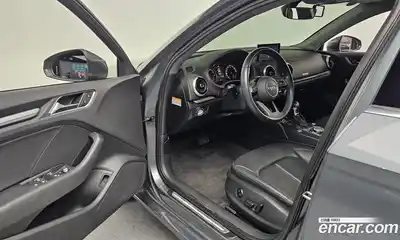 Audi A3 2018 2.0 гидро в Москве № 163382, миниатюра 10