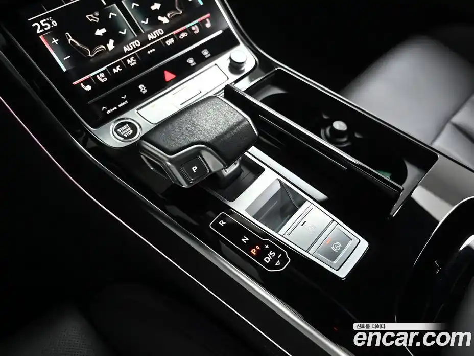 Audi A8 2023 3.0 гидро в Москве № 164074, фото 9