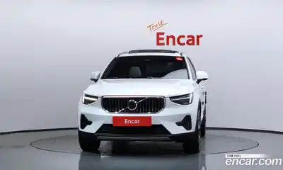 Volvo XC40 2023 2.0 гидро в Москве № 164212, миниатюра 3