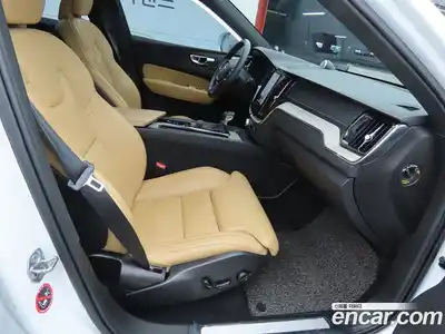 Volvo XC60 2019 2.0 гидро в Москве № 164413, миниатюра 7