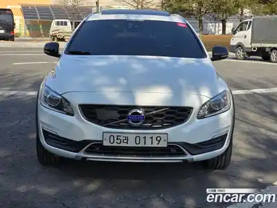 Volvo V60, 2016