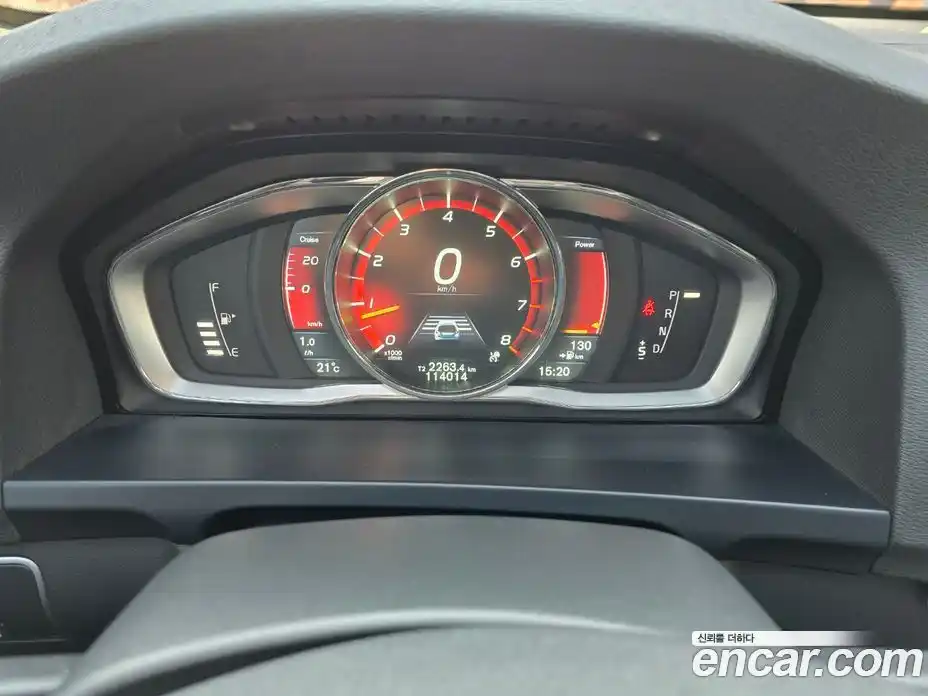 Volvo V60 2016 2.0 гидро в Москве № 164840, фото 11