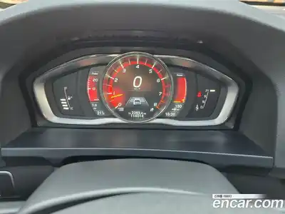 Volvo V60 2016 2.0 гидро в Москве № 164840, миниатюра 11